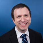 Tzvi Kahn headshot