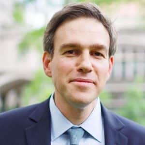 Headshot of Bret Stephens