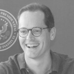 Roger Zakheim headshot